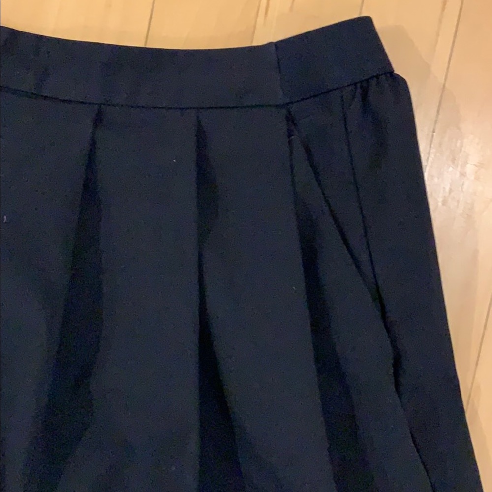 Uniqlo skirt with pockets